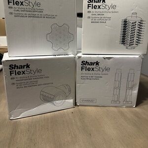Shark FlexStyle womans Hair Styling diffuser, frizzfighter,brush,styling system
